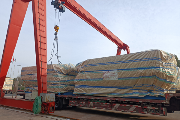 【川一股份】出口幾內(nèi)亞一體化生活污水設備+凈水設備等8個集裝箱發(fā)往煙臺港